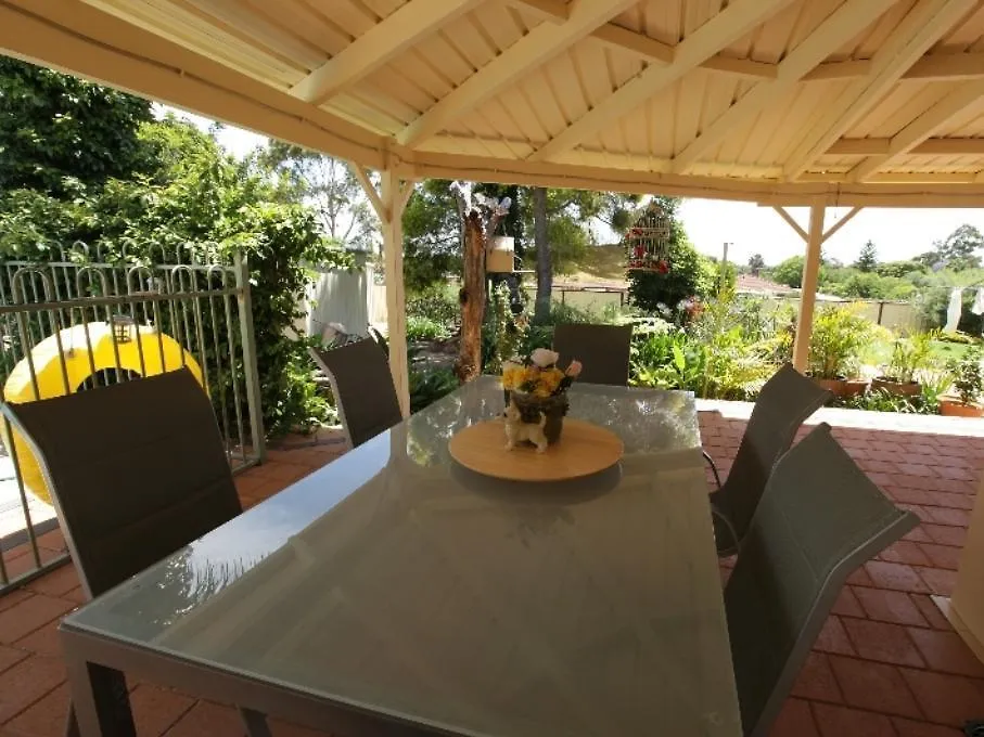 Armadale Cottage Bed & Breakfast Redcliffe