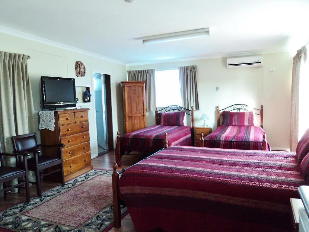 Armadale Cottage Bed & Breakfast Redcliffe