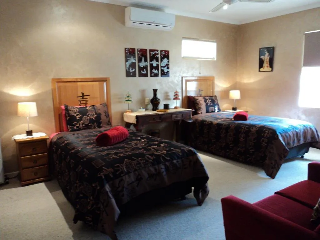 Armadale Cottage Bed & Breakfast Redcliffe 5*,