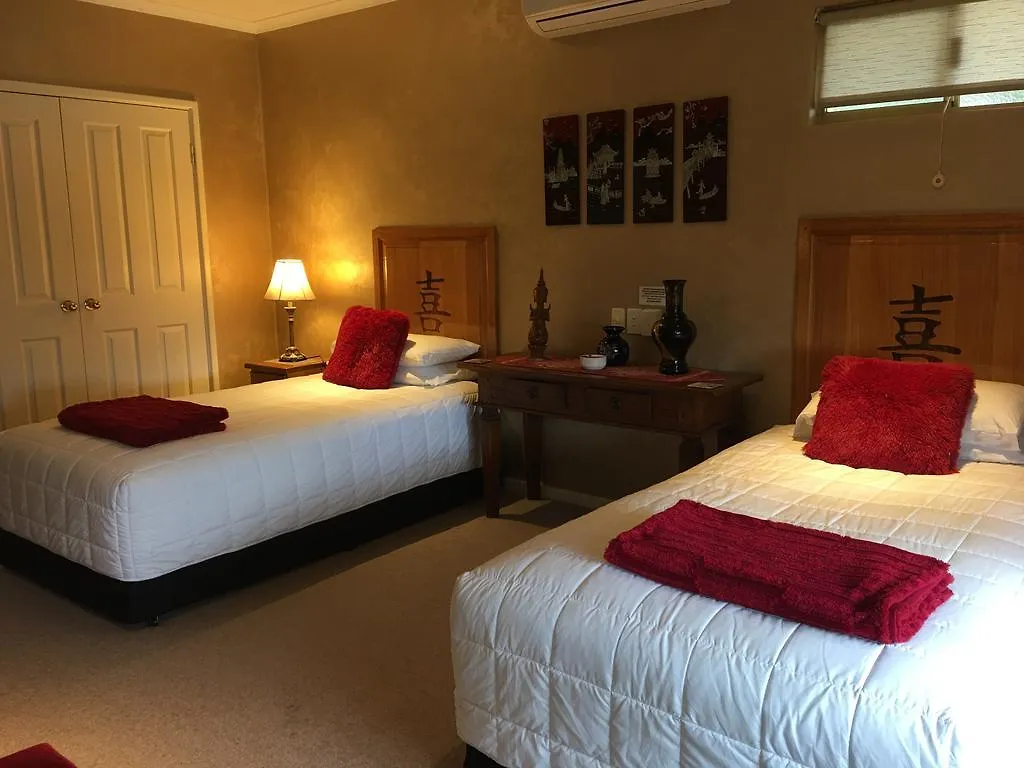 Armadale Cottage Bed & Breakfast Redcliffe Australia