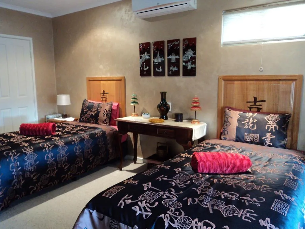 Armadale Cottage Bed & Breakfast Redcliffe