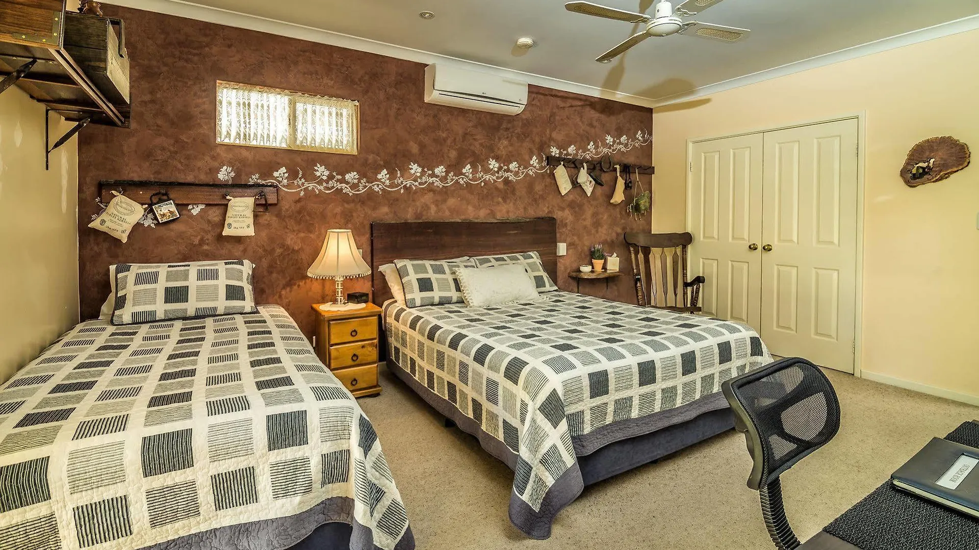 Armadale Cottage Bed & Breakfast Redcliffe