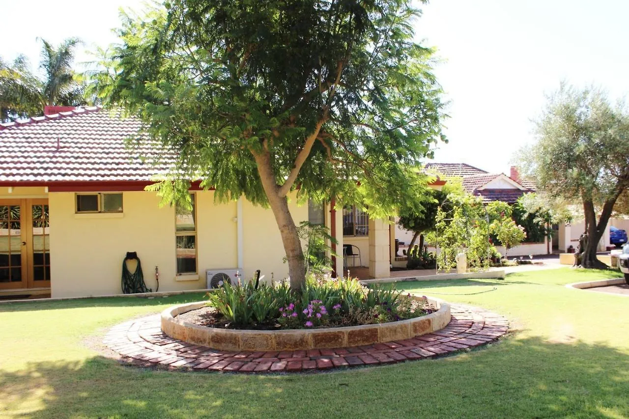 Armadale Cottage Bed & Breakfast Redcliffe 5*,  Australia